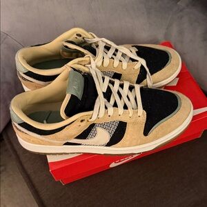Limited edition Nike Dunks Men's Black and Cream Sneakers